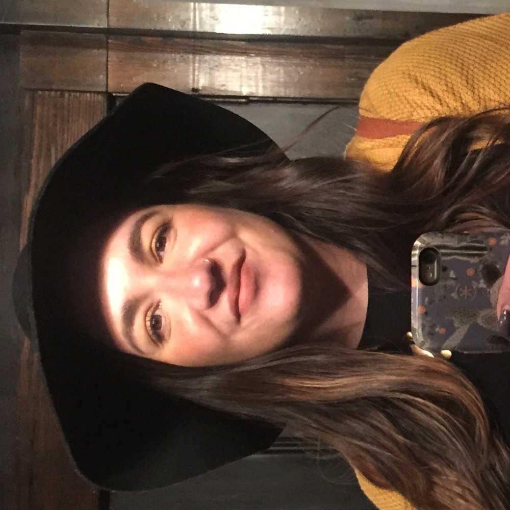 Meet your Posher, Katie